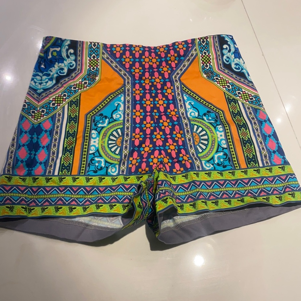 Women’s Fun Print Flying Tomato Shorts